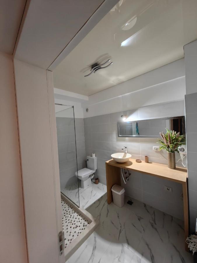 Ella By Complex Almar Luxury Apartment